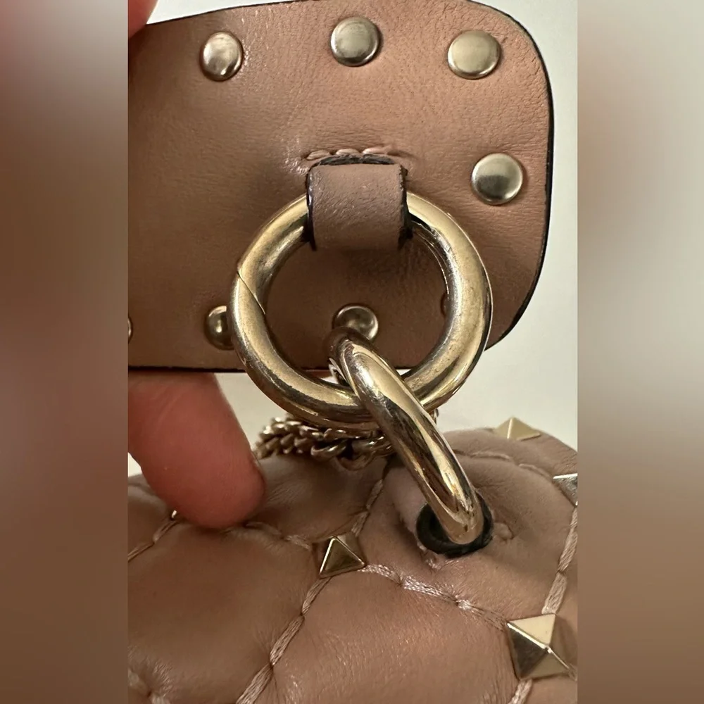 Valentino Garavani Medium Nappa Rockstud Spike Shoulder Bag - Picture 7 of 16